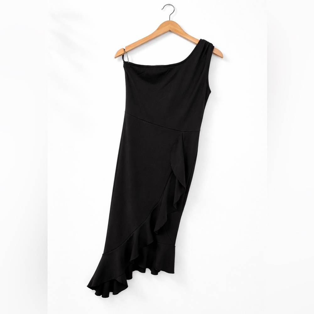 Chic Asymmetrical Black Dress